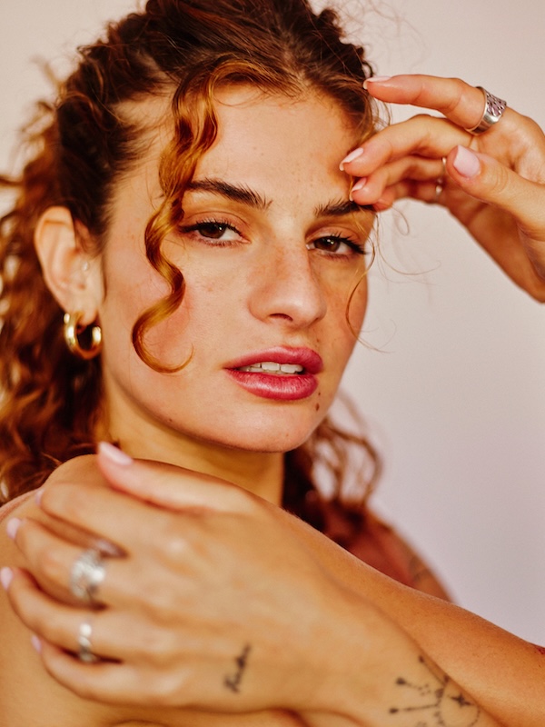 Julia Costa